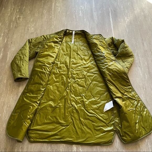 Sold Lululemon Insulated Quilted Long Bomber - Juniper Green - Picture 7 of 10